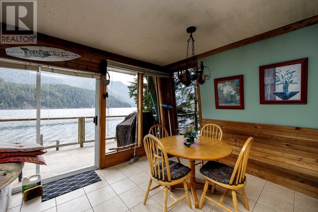 11 East Of Croker Island, North Vancouver, British Columbia  V0V 0V0 - Photo 13 - R2995484
