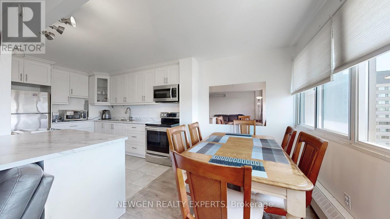 2406 - 735 Don Mills Road, Toronto (Flemingdon Park), Ontario  M3C 1T1 - Photo 11 - C12147067