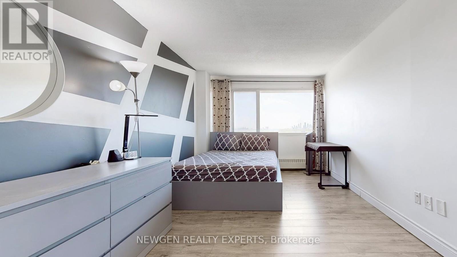 2406 - 735 Don Mills Road, Toronto (Flemingdon Park), Ontario  M3C 1T1 - Photo 14 - C12147067