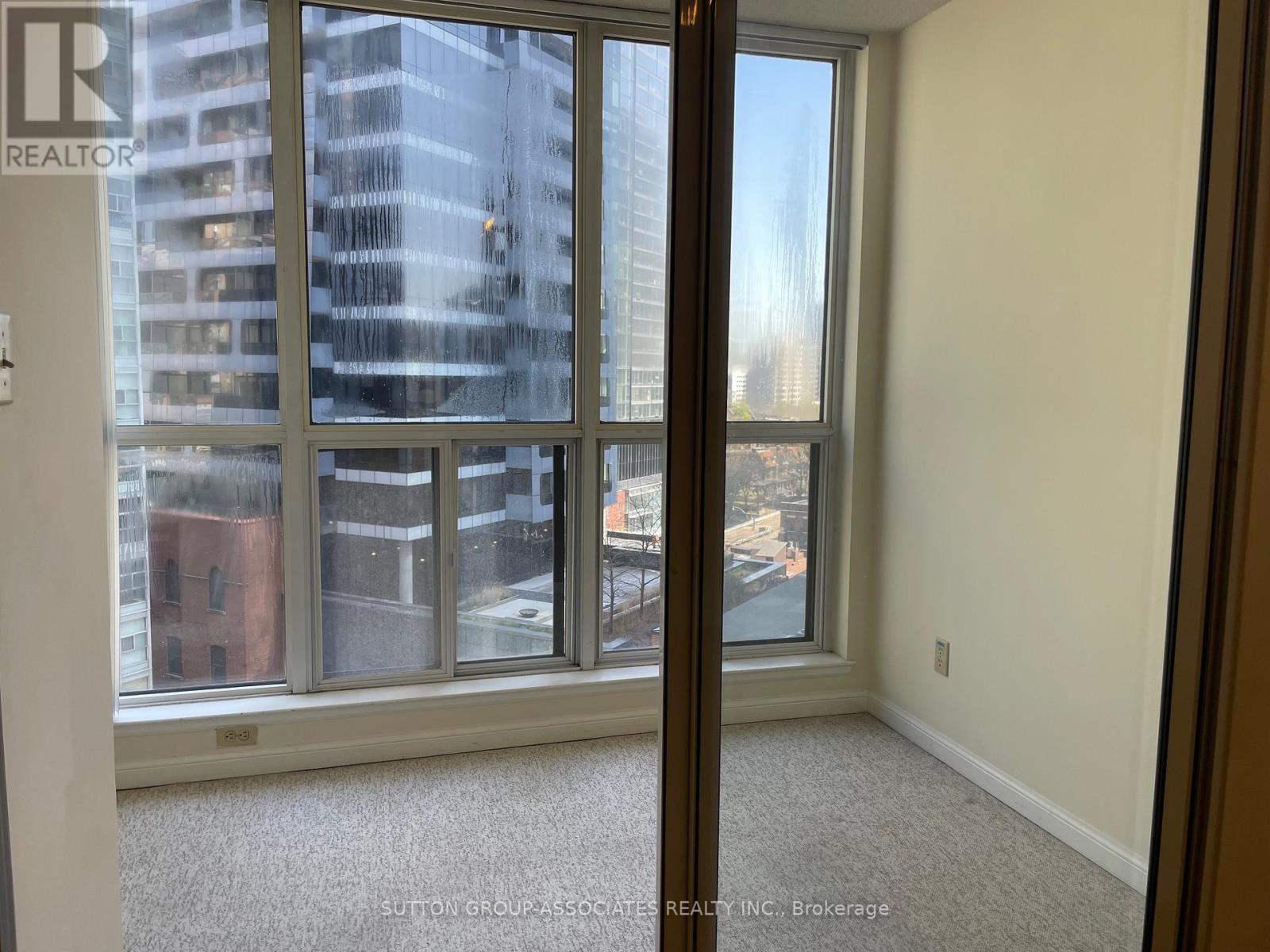1208 - 24 Wellesley Street W, Toronto, Ontario  M4Y 2X6 - Photo 7 - C12147151