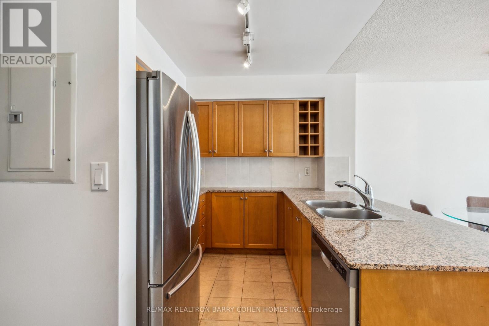 3606 - 210 Victoria Street, Toronto, Ontario  M5B 2R3 - Photo 10 - C12147251