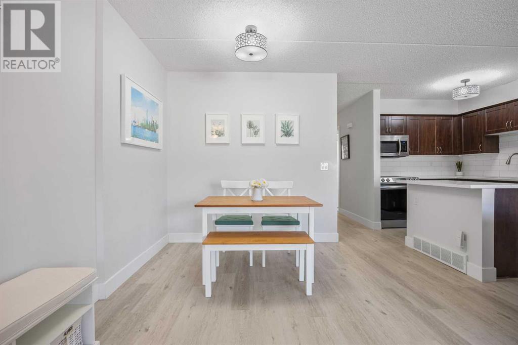 1008, 2200 Woodview Drive Sw, Calgary, Alberta  T2W 3N6 - Photo 14 - A2220678