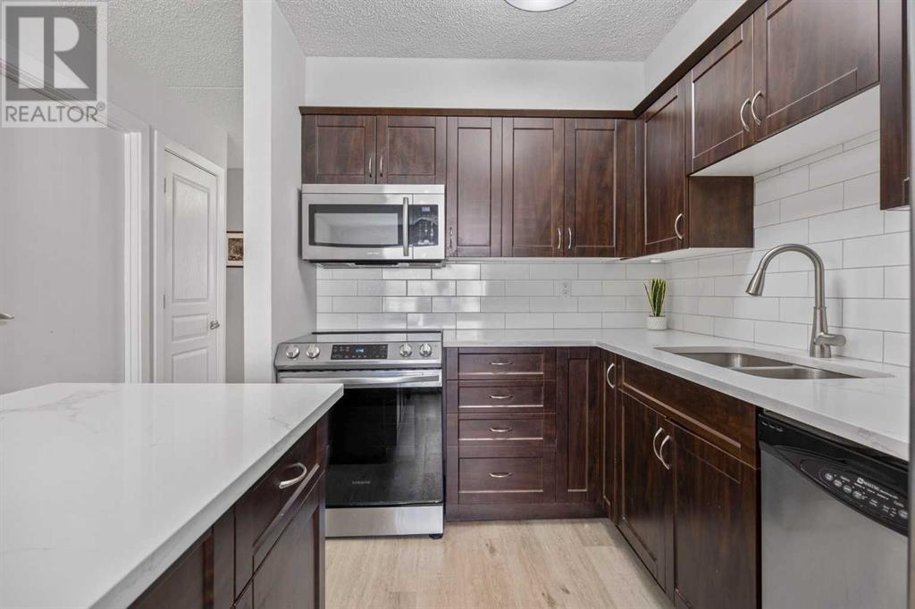 1008, 2200 Woodview Drive Sw, Calgary, Alberta  T2W 3N6 - Photo 9 - A2220678