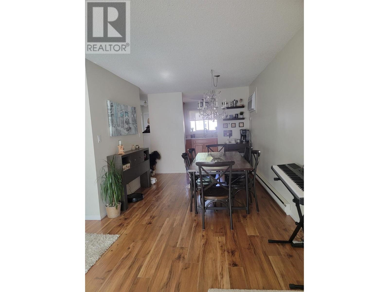 508 7th Avenue, Castlegar, BC V1N1R4
