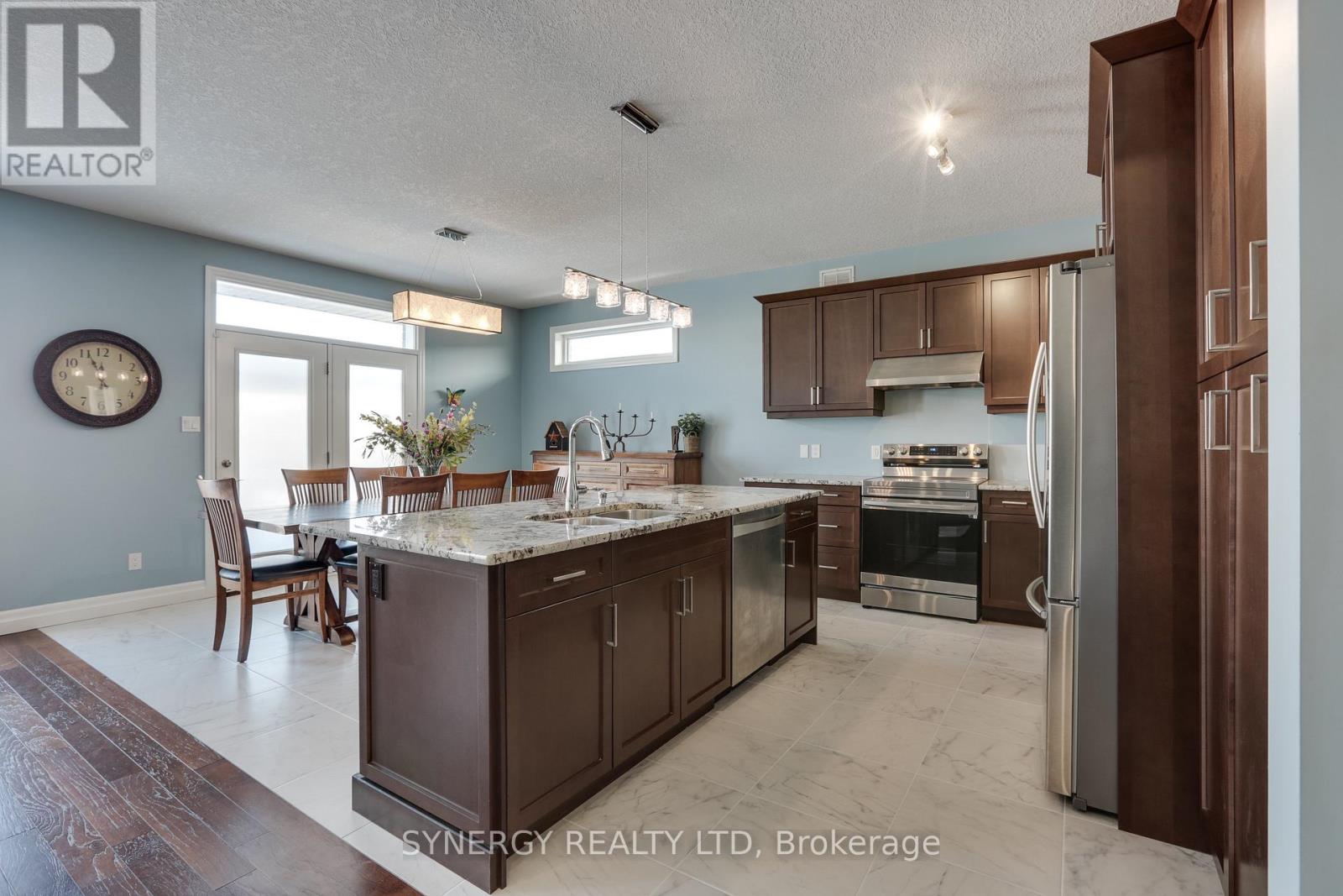 97 Elliott Trail, Thames Centre, Ontario  N0M 2P0 - Photo 21 - X11972785