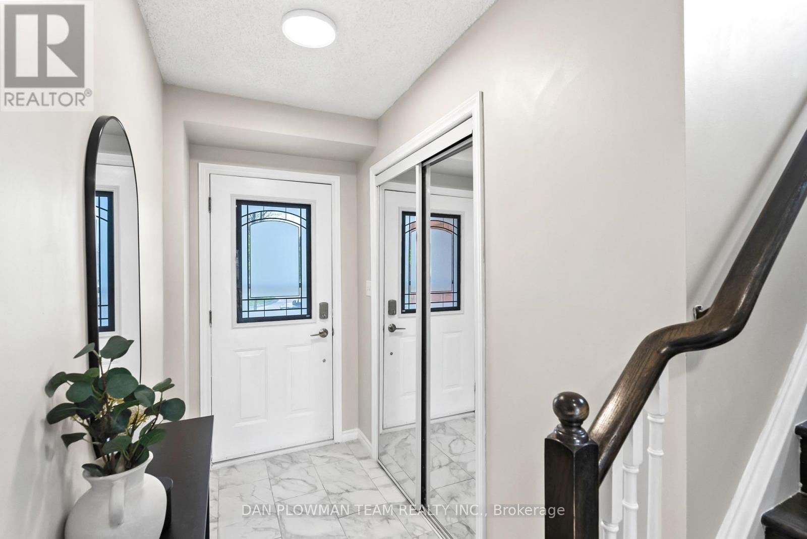 29 Barron Court, Clarington, Ontario  L1E 3G2 - Photo 2 - E12147063