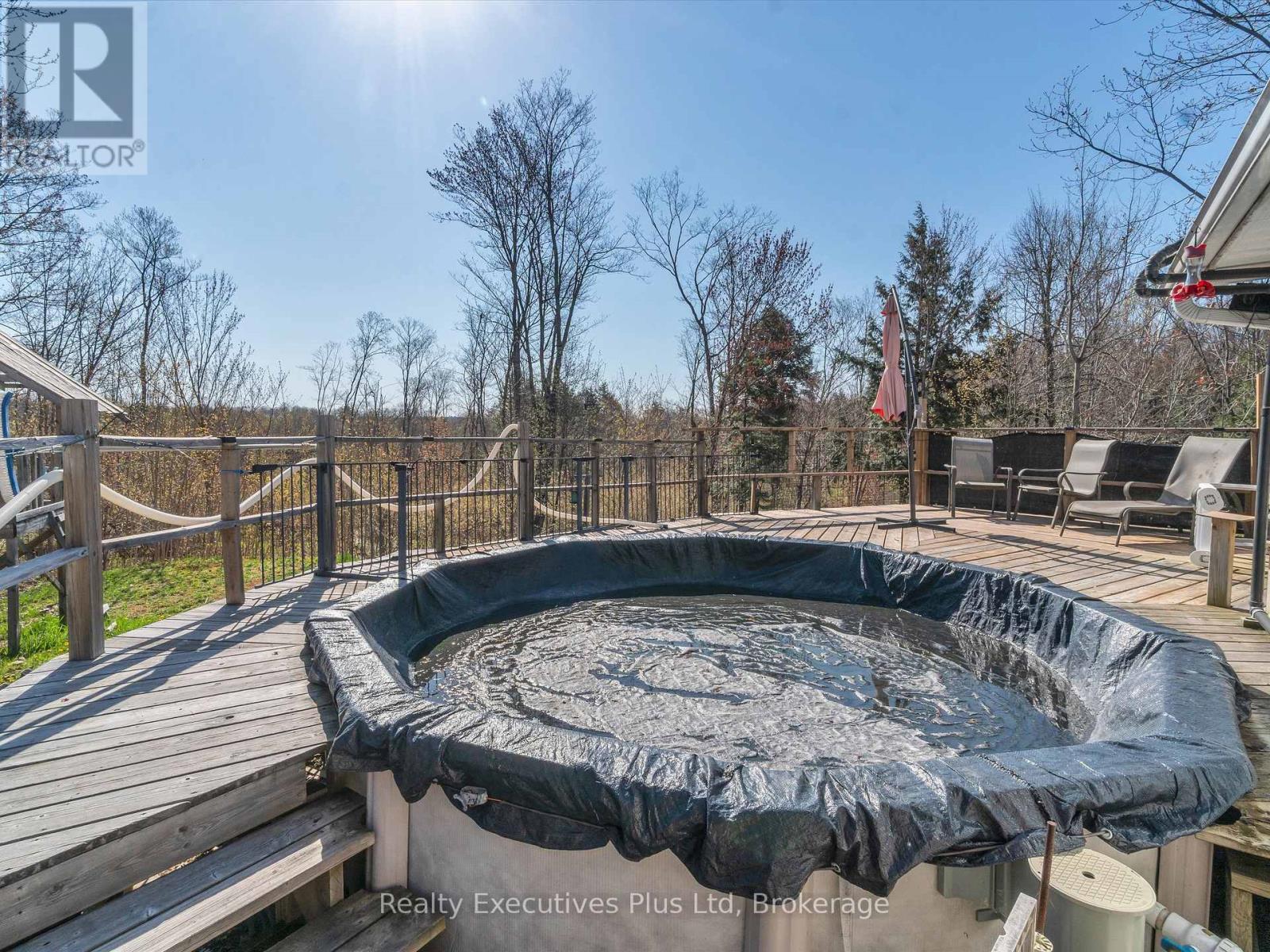 152 Moonwing Road, Magnetawan, Ontario  P0A 1A0 - Photo 38 - X12147373