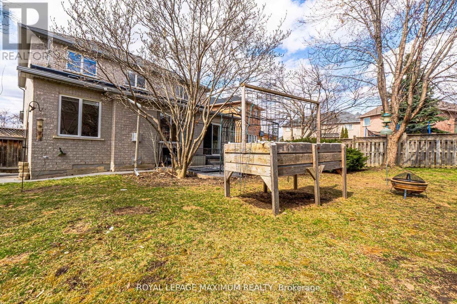 104 Lookout Point Court, Vaughan, Ontario  L4H 1T9 - Photo 39 - N12147094