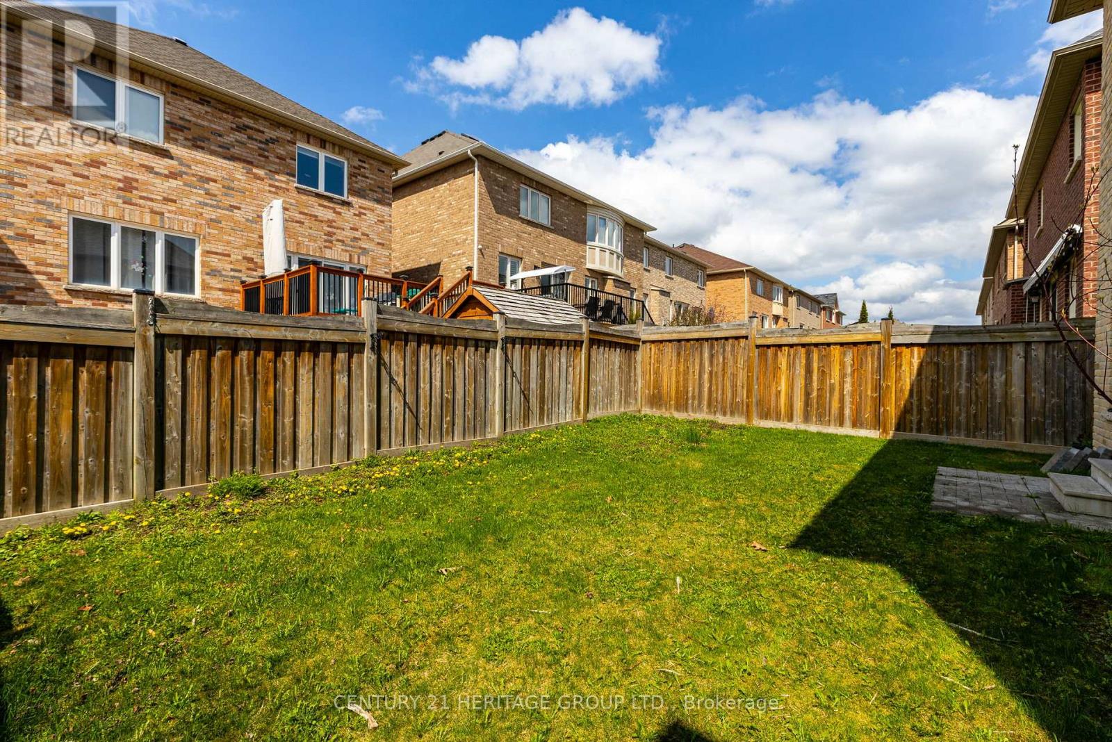 223 Aspenwood Drive, Newmarket (Woodland Hill), Ontario  L3X 3L1 - Photo 33 - N12147104