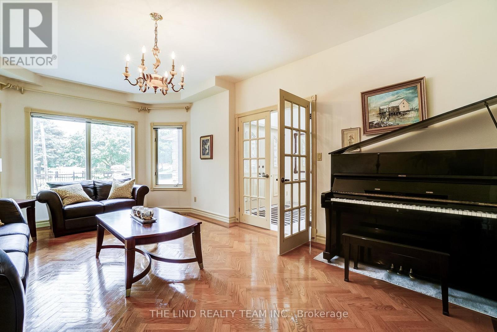 99 Birch Avenue, Richmond Hill, Ontario  L4C 6C5 - Photo 11 - N12147226