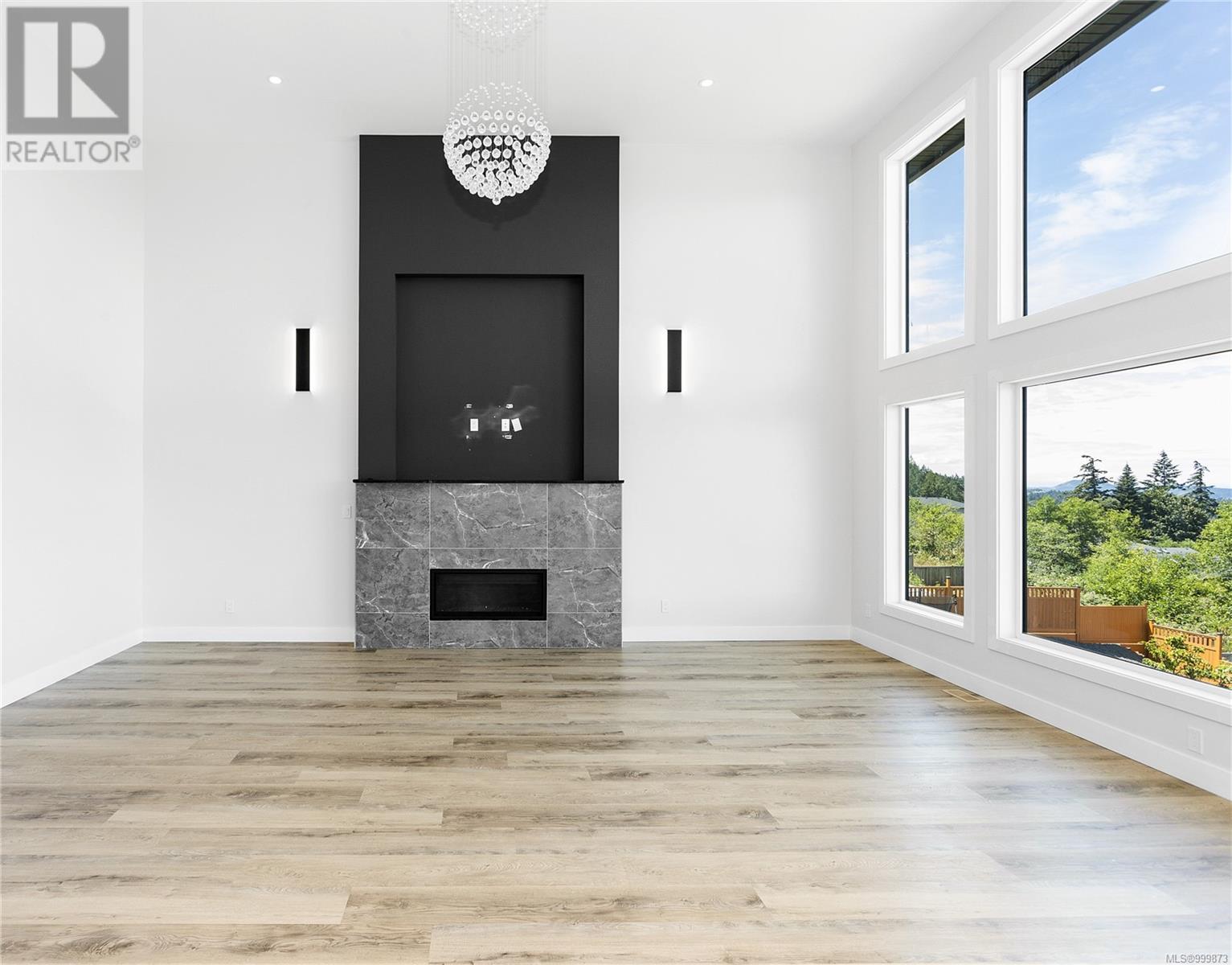 Property at 100 Abalone Pl image 4