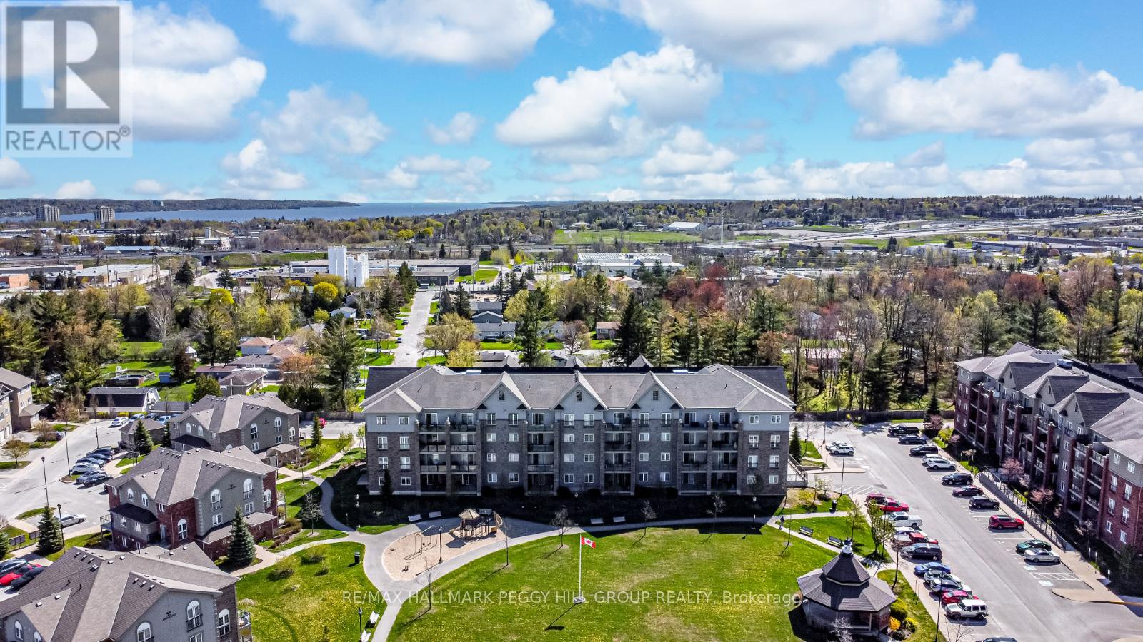 305 - 45 FERNDALE DRIVE S, Barrie, Ontario