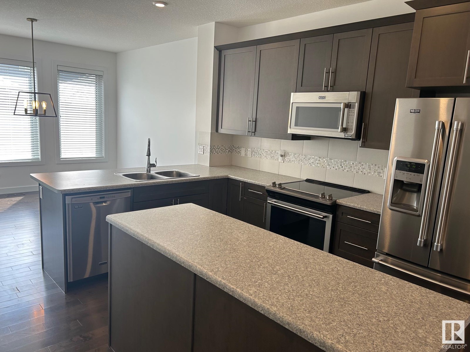 526 Orchards Bv Sw, Edmonton, Alberta  T6X 2B7 - Photo 8 - E4436296