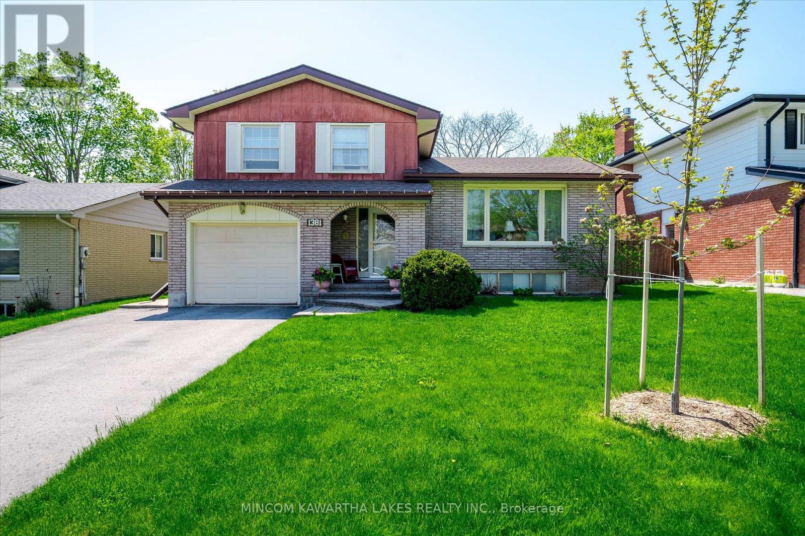 1381 HEATHER LANE, Peterborough West, Ontario