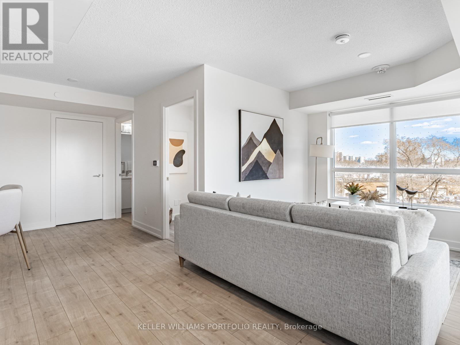 407 - 10 Wilby Crescent, Toronto, Ontario  M9N 0B6 - Photo 10 - W12147068