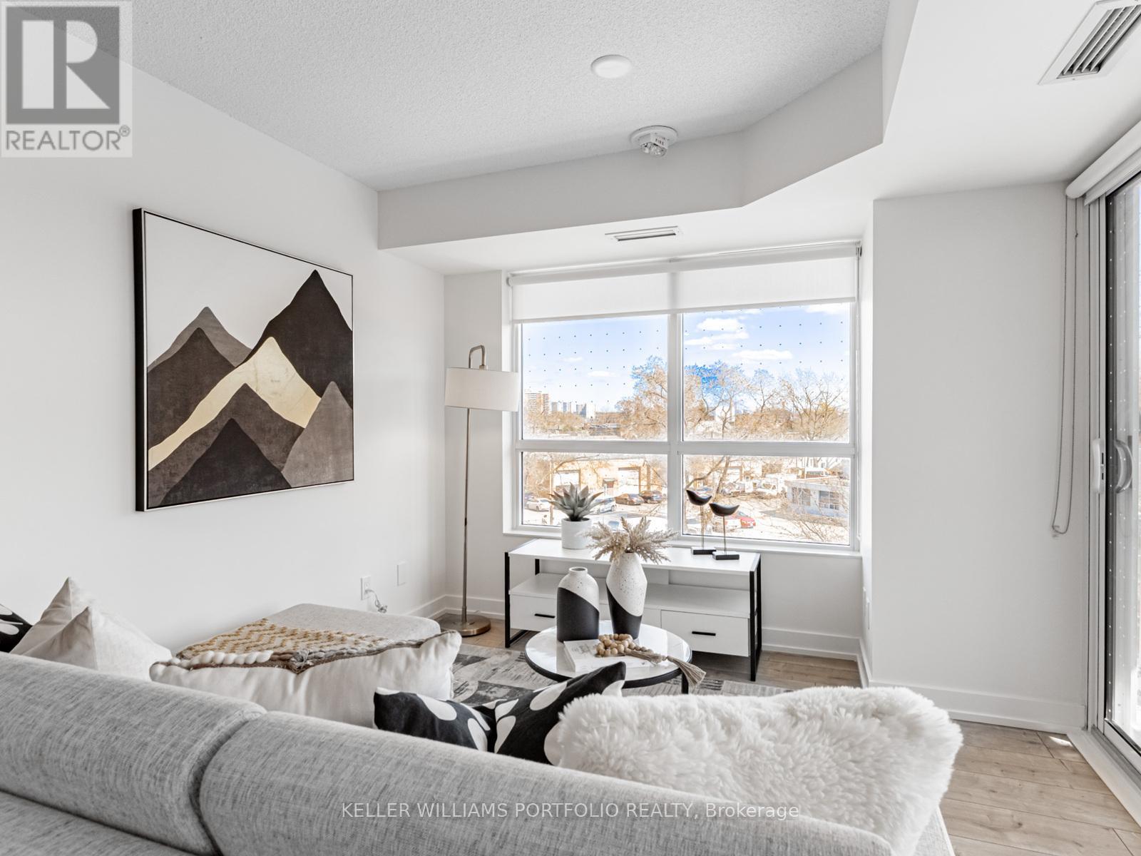407 - 10 Wilby Crescent, Toronto, Ontario  M9N 0B6 - Photo 11 - W12147068