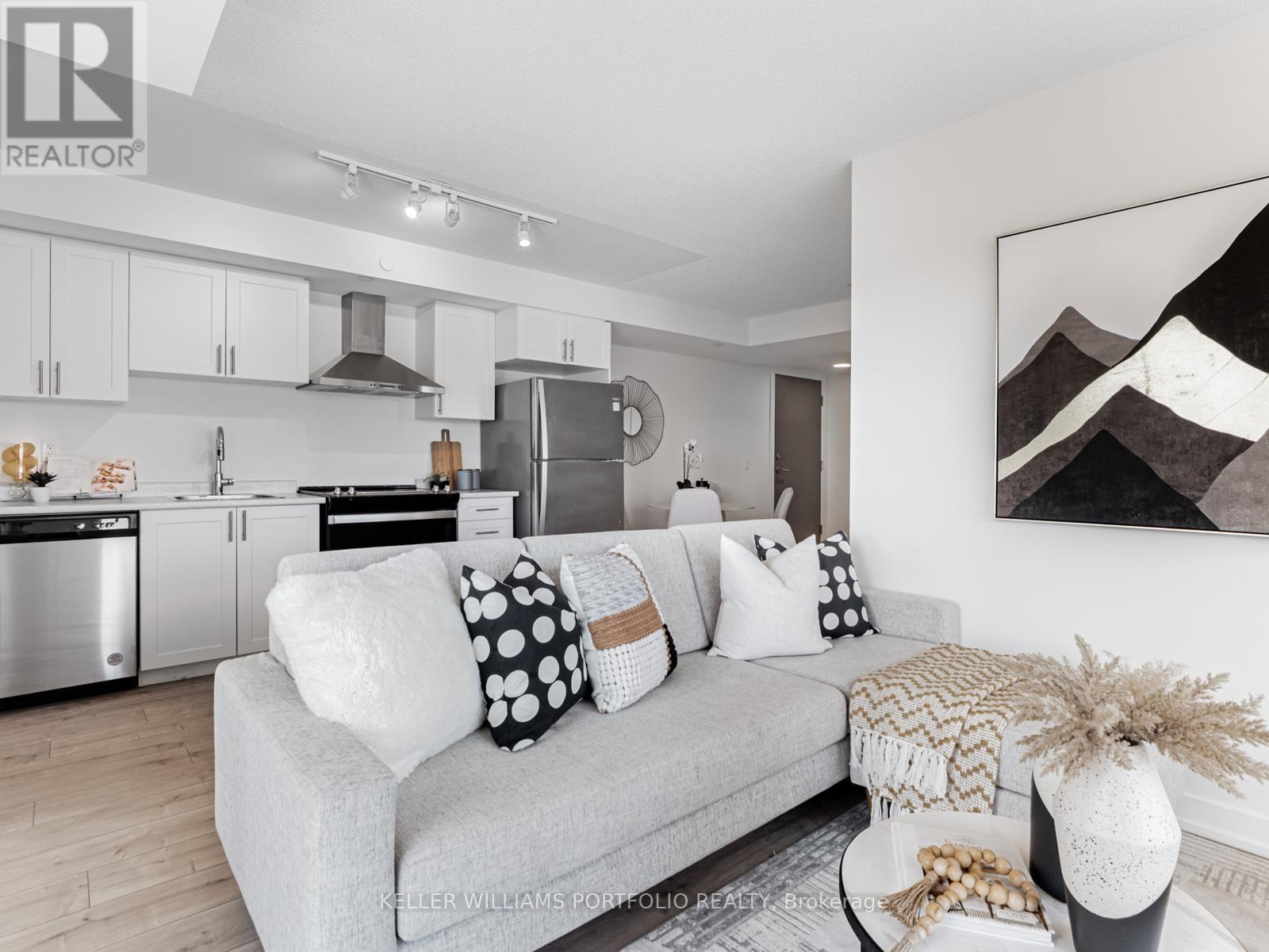 407 - 10 Wilby Crescent, Toronto, Ontario  M9N 0B6 - Photo 13 - W12147068