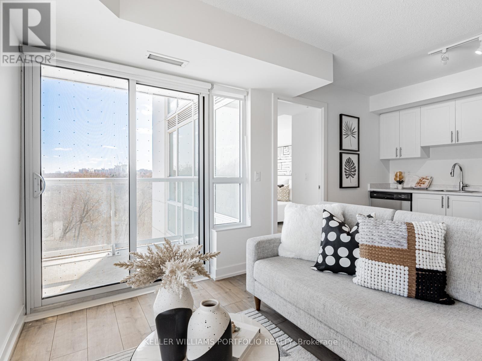 407 - 10 Wilby Crescent, Toronto, Ontario  M9N 0B6 - Photo 14 - W12147068