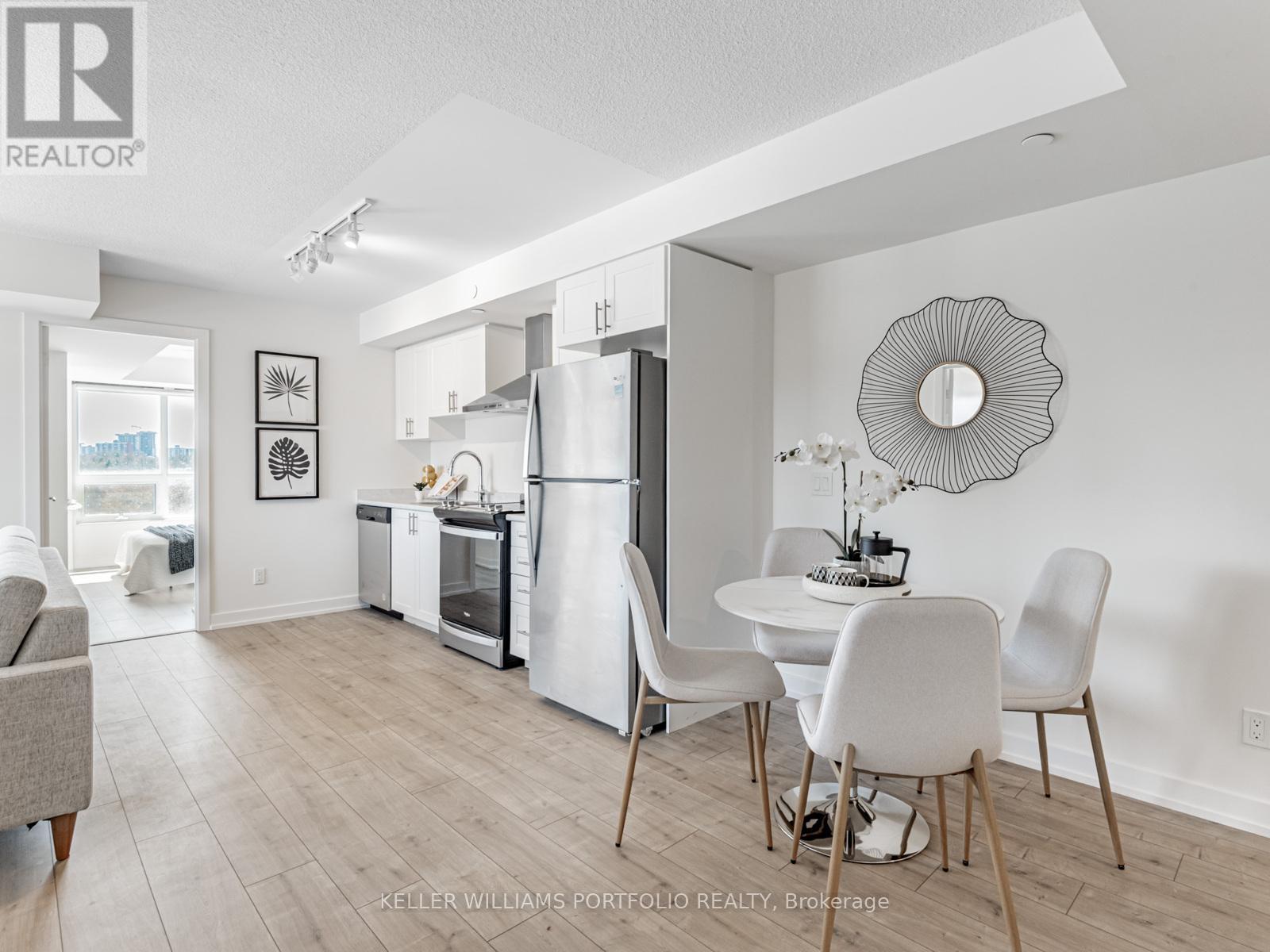 407 - 10 Wilby Crescent, Toronto, Ontario  M9N 0B6 - Photo 6 - W12147068