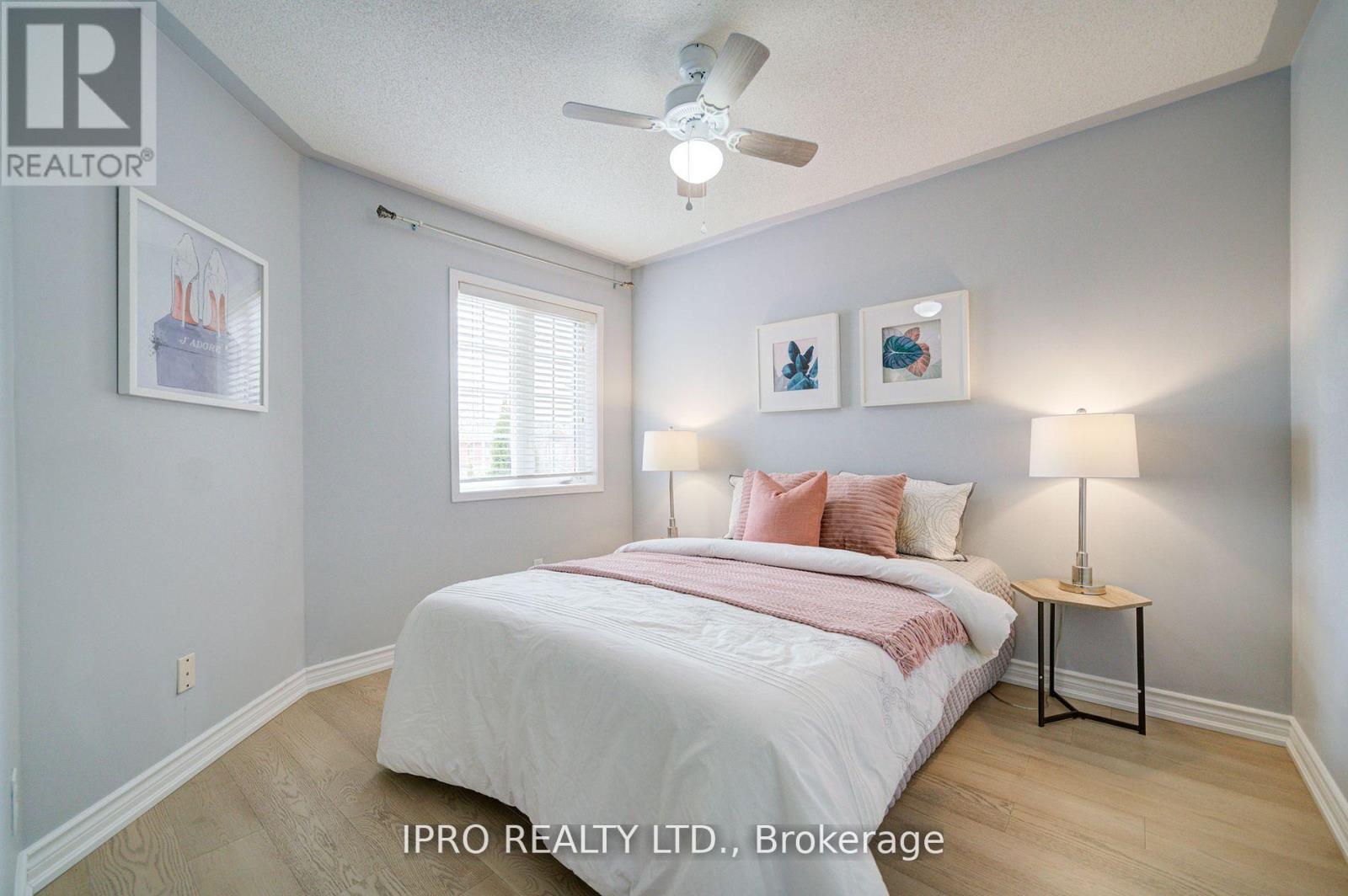 5735 Keldrew Avenue, Mississauga, Ontario  L5M 7B9 - Photo 27 - W12147174