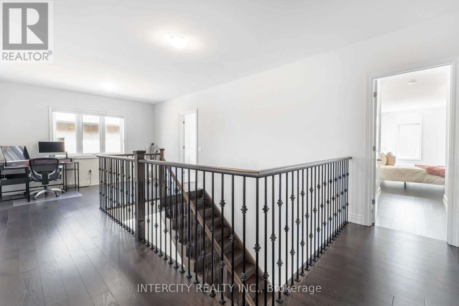91 Raspberry Ridge Avenue, Caledon, Ontario  L7C 4N2 - Photo 39 - W12147220
