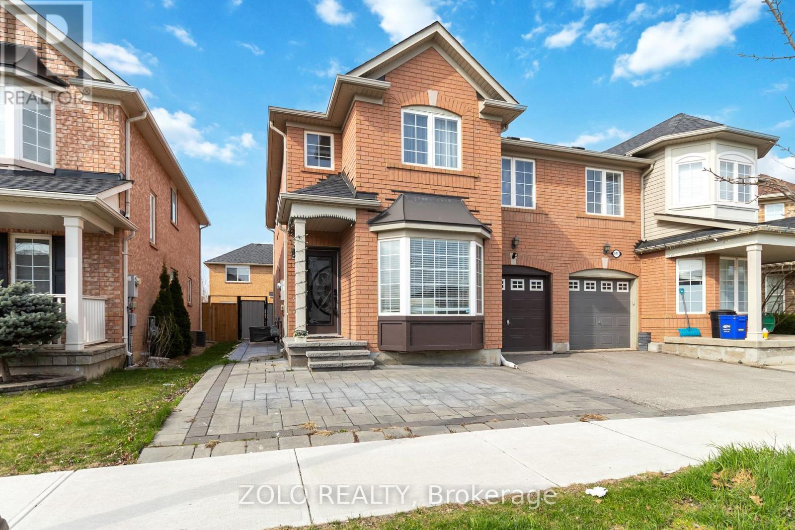 846 Luxton Drive, Milton, Ontario  L9T 6Y3 - Photo 2 - W12147225