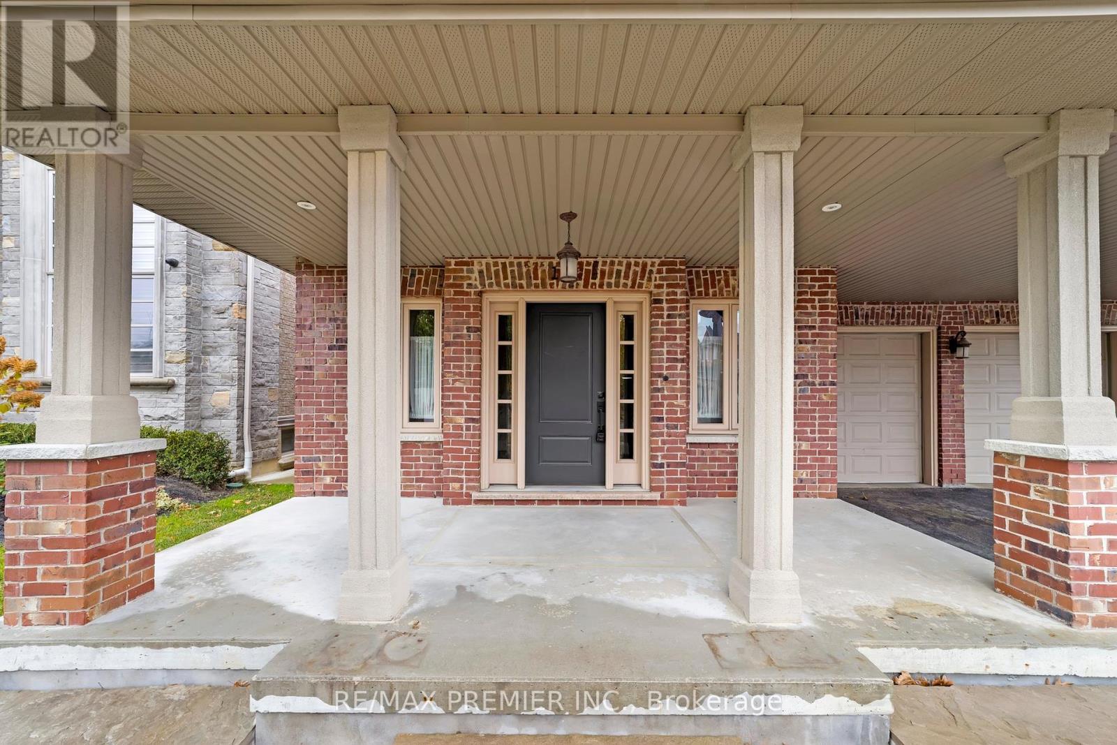141 Regatta Avenue, Richmond Hill, Ontario  L4E 4R2 - Photo 3 - N12145941
