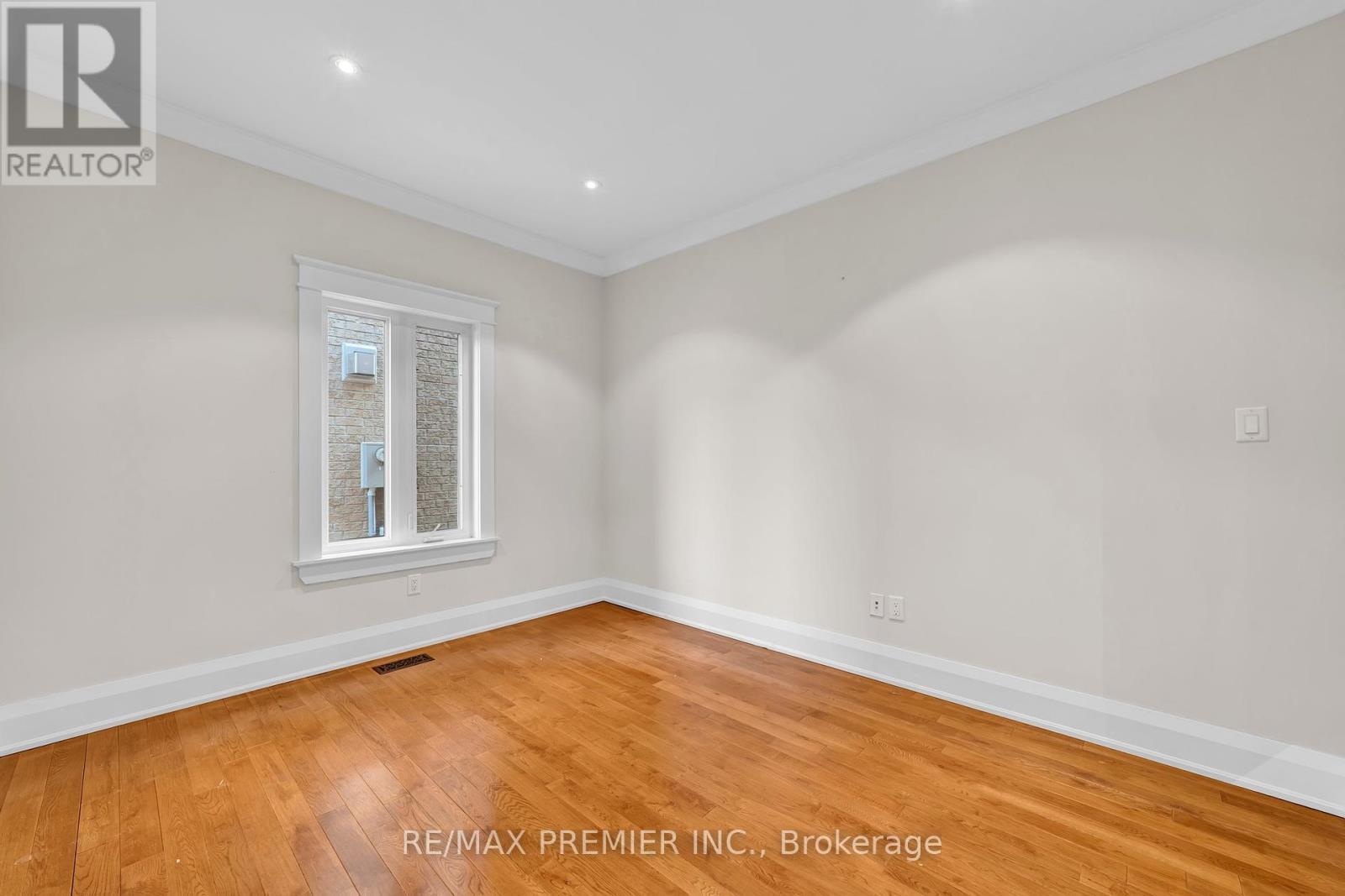 141 Regatta Avenue, Richmond Hill, Ontario  L4E 4R2 - Photo 6 - N12145941