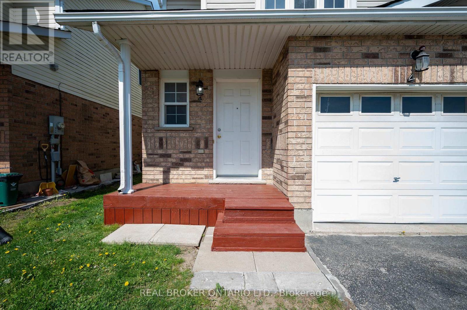 4 Mountain Laurel Crescent, Kitchener, Ontario  N2E 3X2 - Photo 3 - X12147078