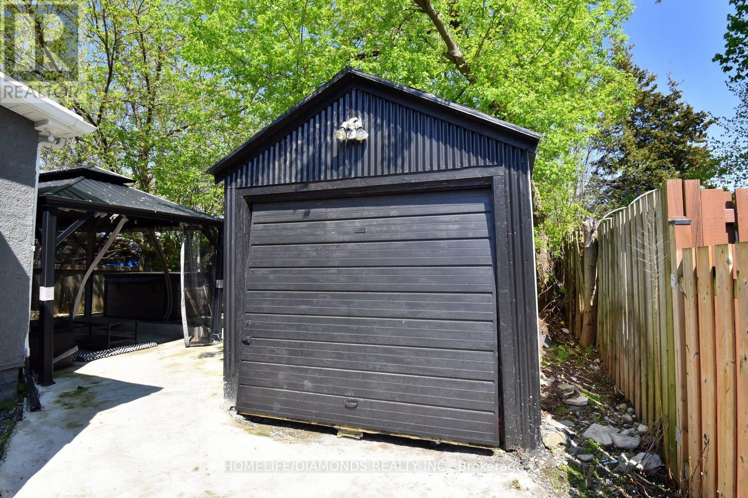 3 Rices Lane, Welland, Ontario  L3B 3L7 - Photo 27 - X12147119