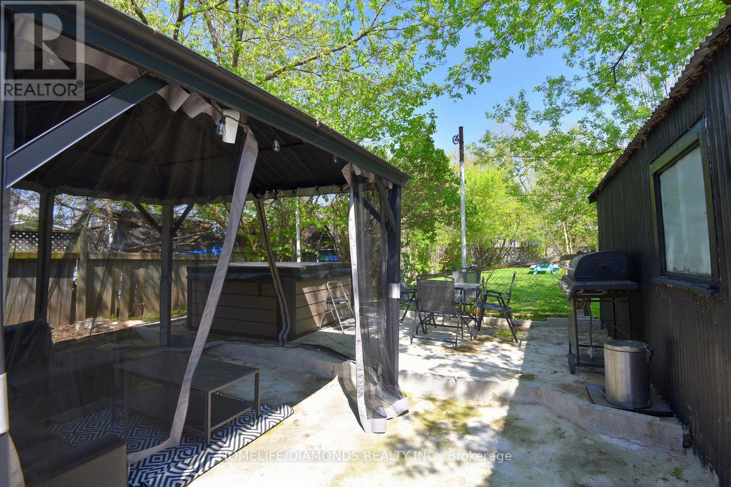 3 Rices Lane, Welland, Ontario  L3B 3L7 - Photo 32 - X12147119