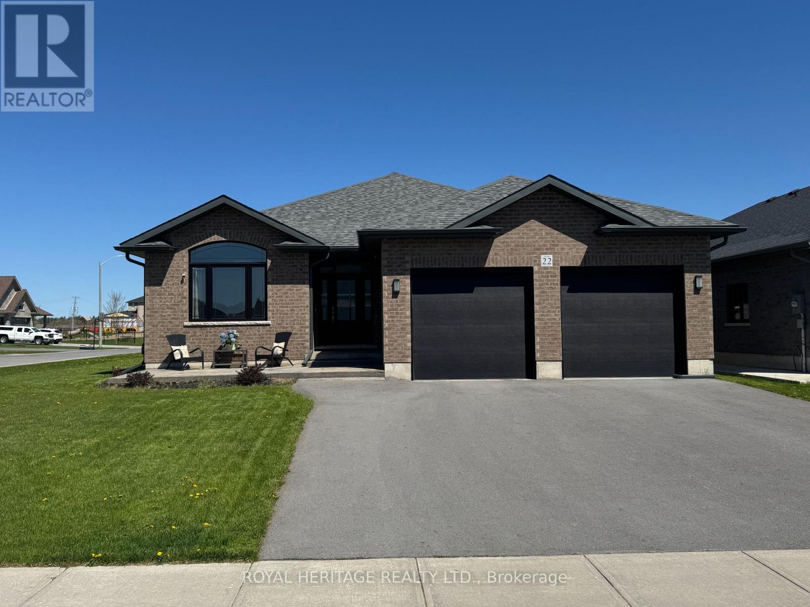 22 BEL AIR CRESCENT, Quinte West, Ontario