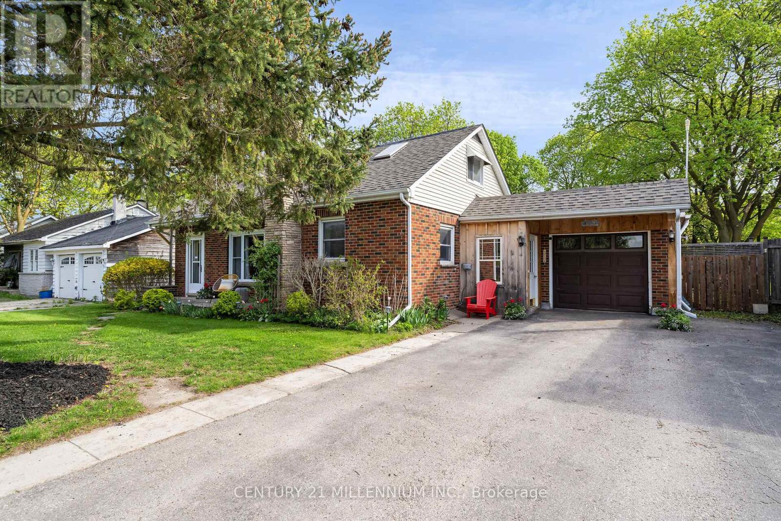 Property at 175 DANIEL STREET image 2