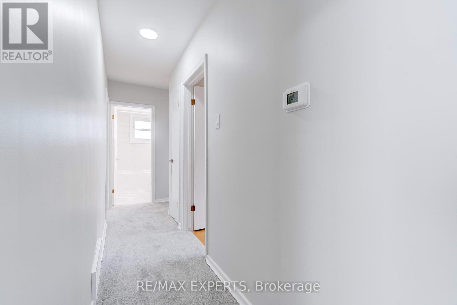 78 Atwater Crescent, Hamilton (Rolston), Ontario  L9C 2E7 - Photo 14 - X12147230