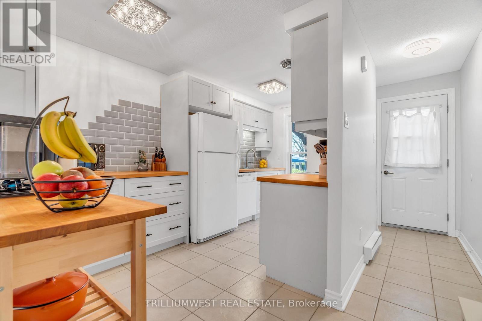 Property at 16 - 35 BRECKENRIDGE DRIVE image 3