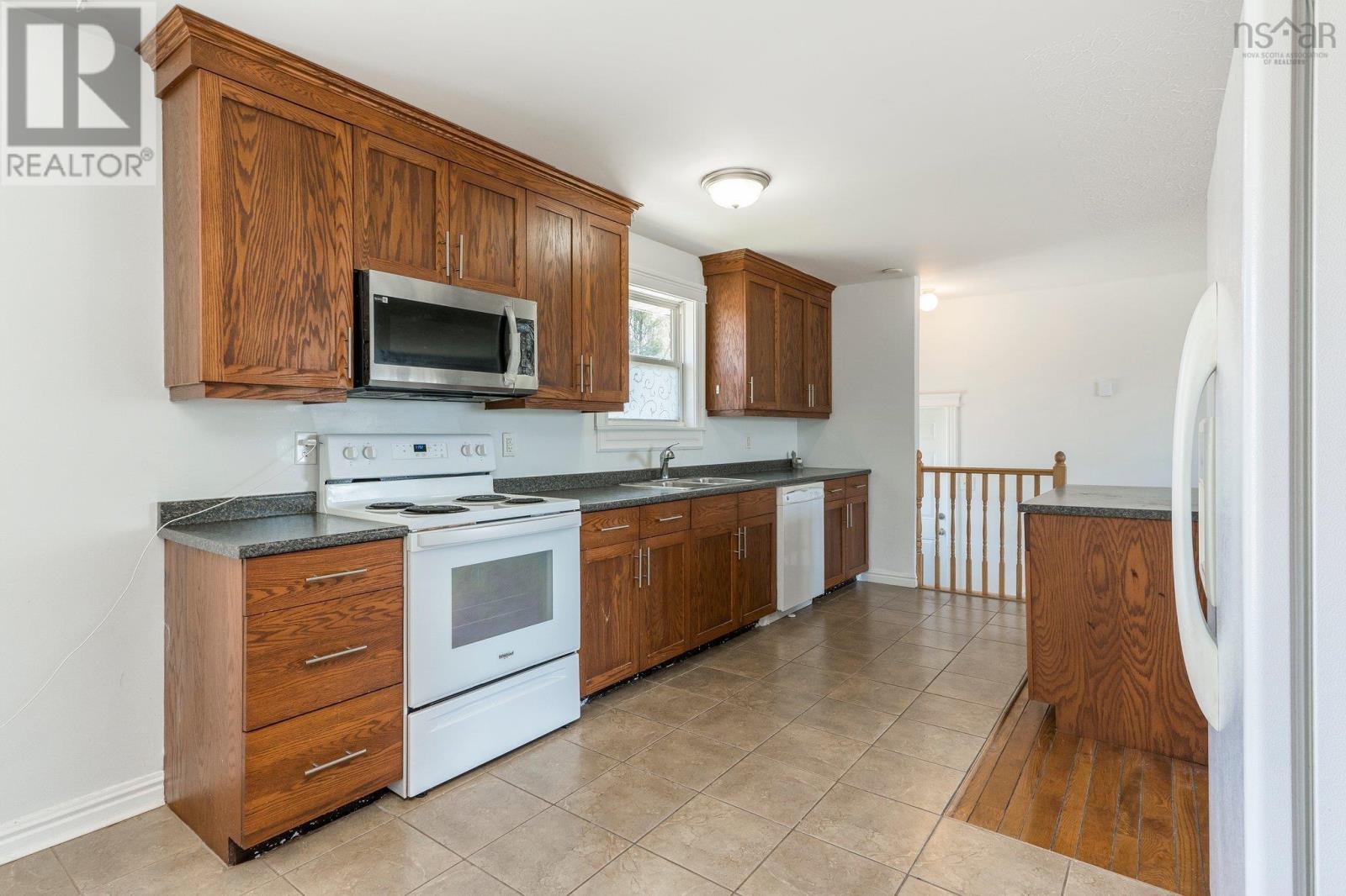 Property at 426 Caldwell Road image 3