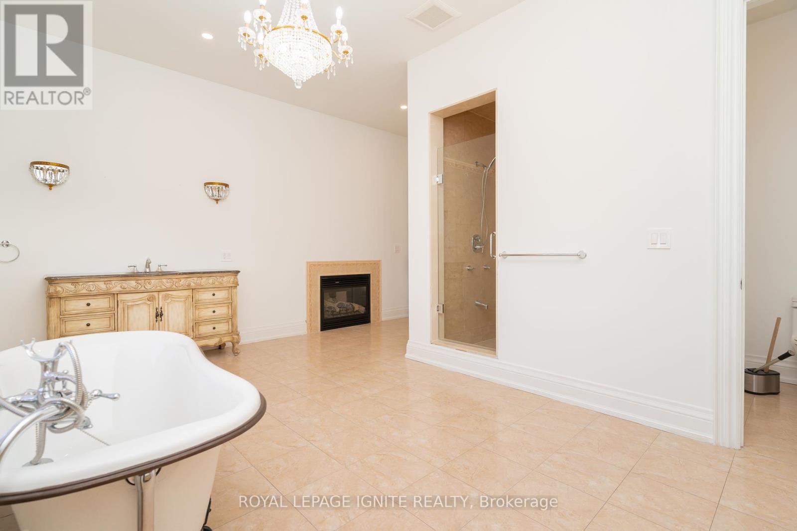 10 Everglade Drive, Brampton, Ontario  L6P 0R2 - Photo 32 - W12142660