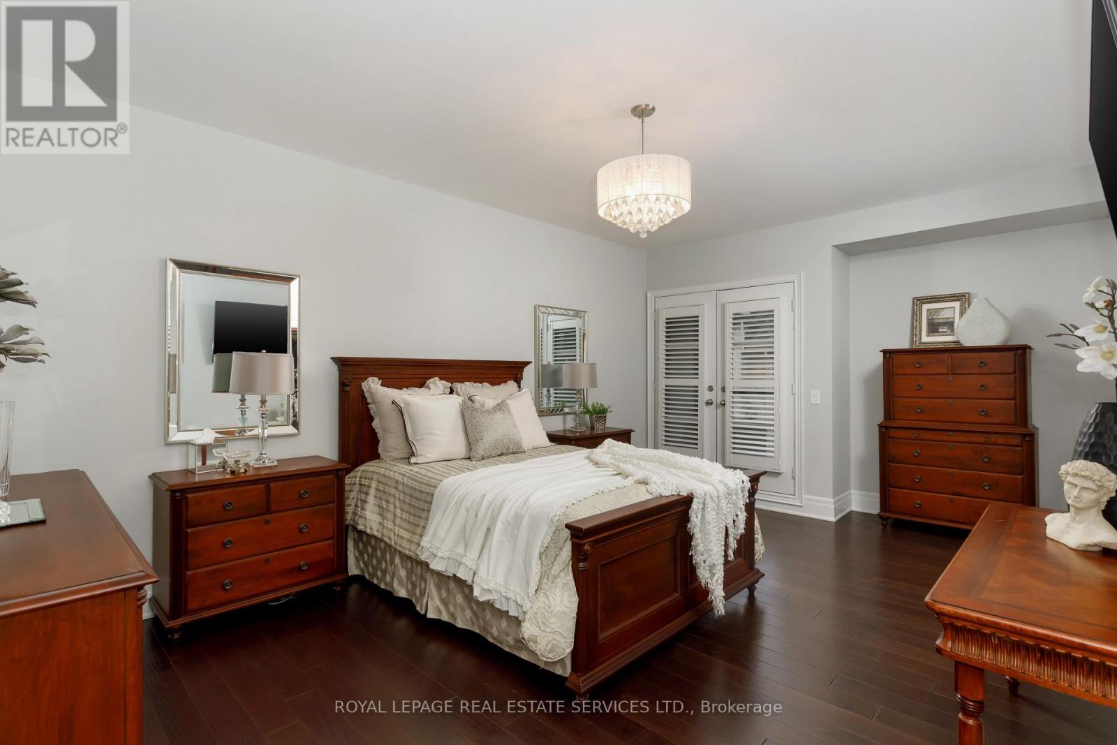 251 Hanover Street, Oakville, Ontario  L6K 0H3 - Photo 23 - W12004704