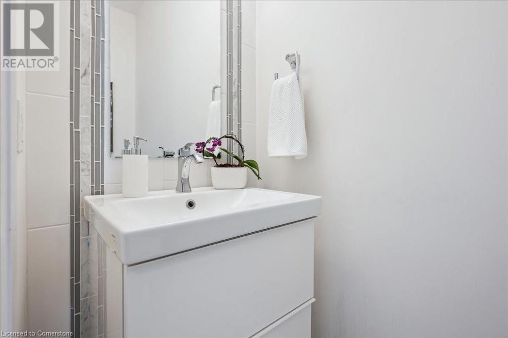 605 Montpellier Drive Unit# B, Waterloo, Ontario  N2T 2Z4 - Photo 16 - 40721707