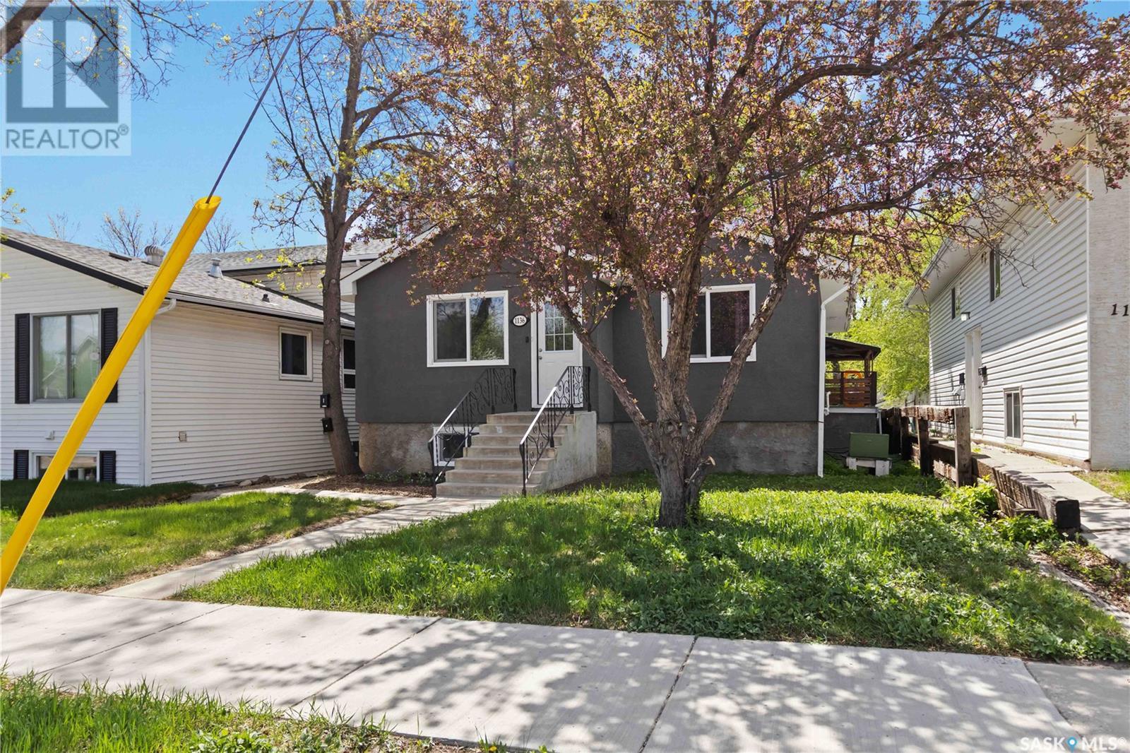 Property at 1136 12th STREET E image 3