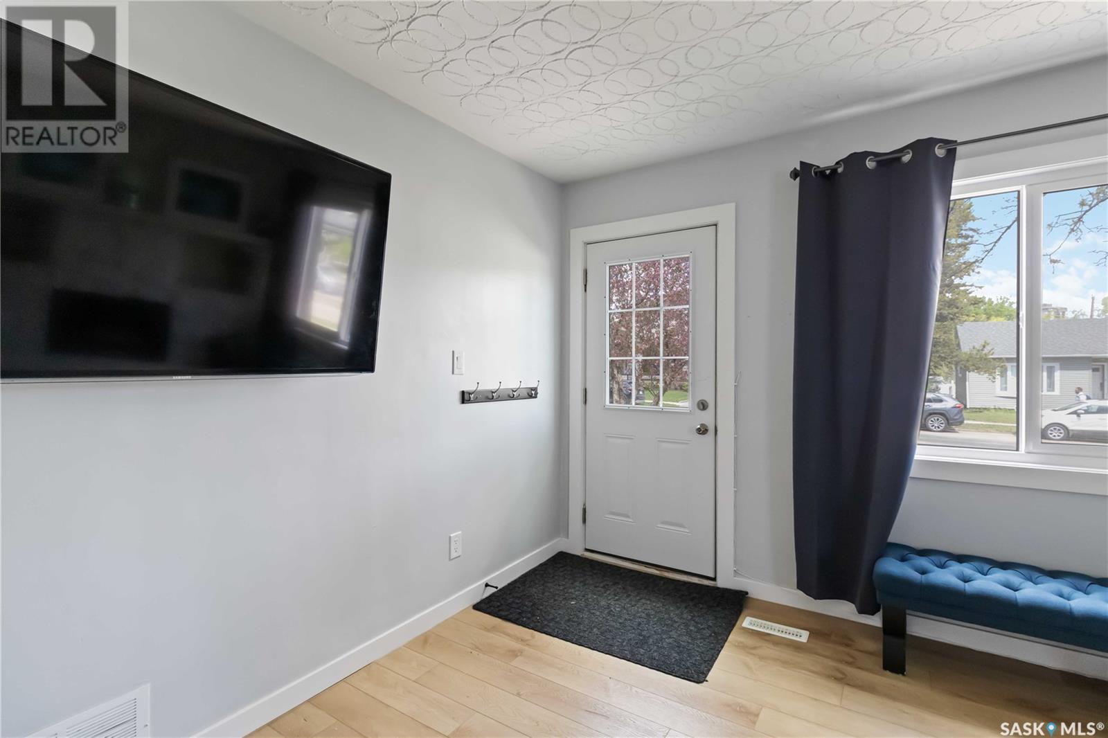 Property at 1136 12th STREET E image 5