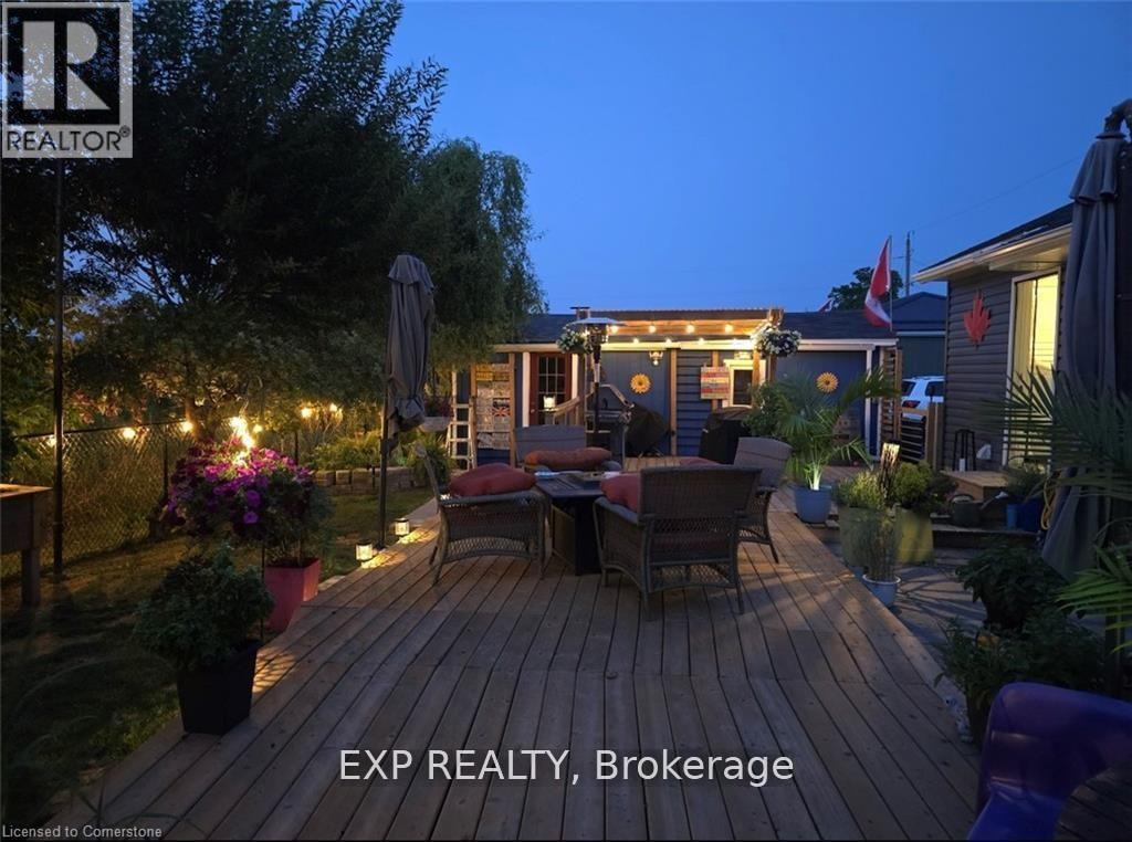 2011 Lakeshore Road, Haldimand, Ontario  N1A 2W8 - Photo 27 - X12059491