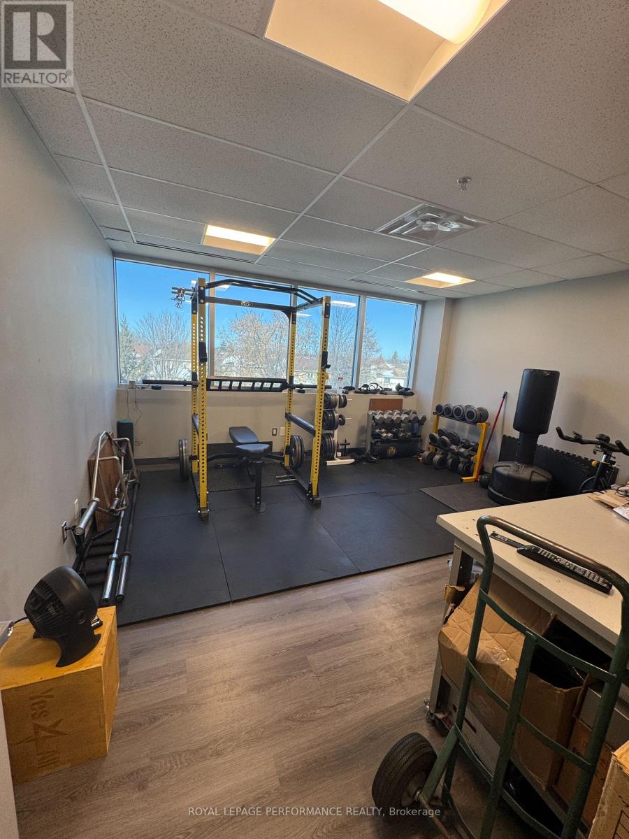 301 - 4473 Innes Road, Ottawa, Ontario  K4A 1A7 - Photo 17 - X12113342