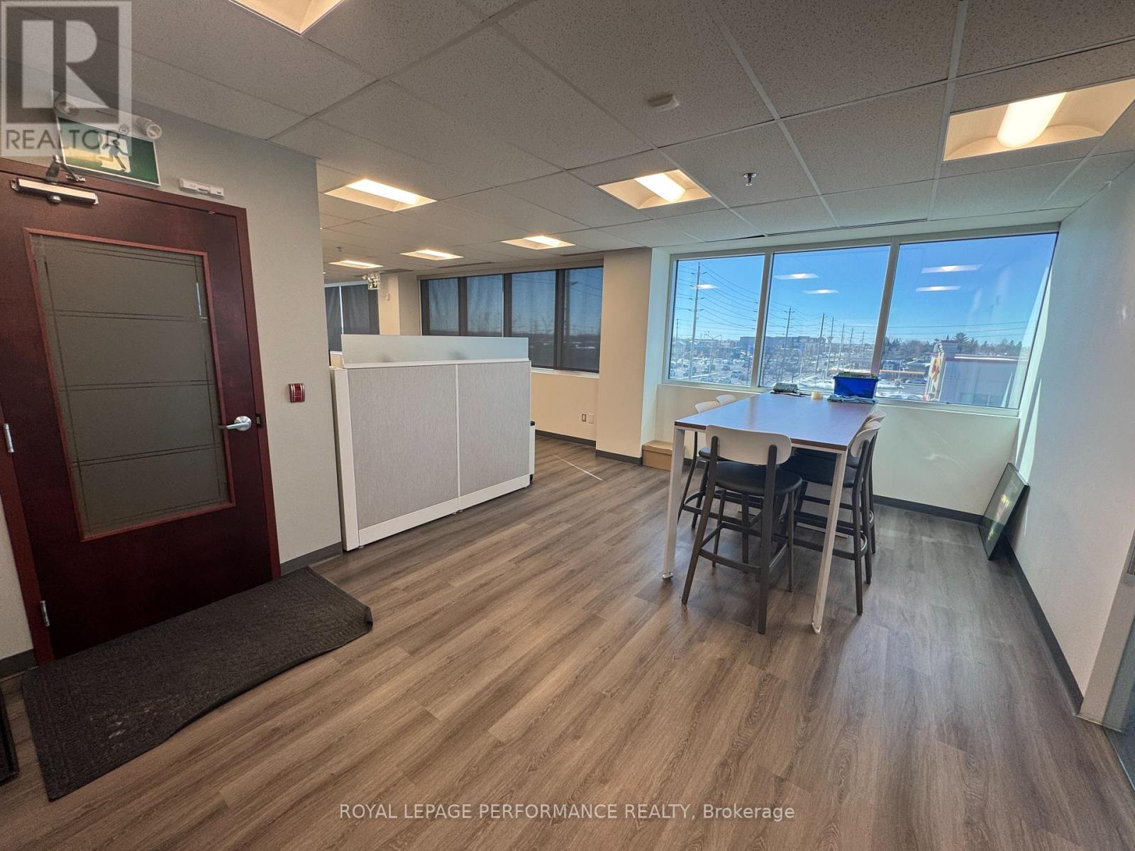 301 - 4473 Innes Road, Ottawa, Ontario  K4A 1A7 - Photo 13 - X12113342