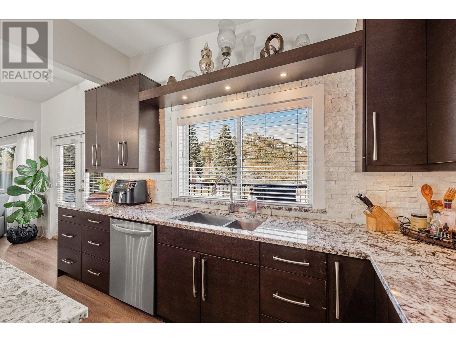 1434 Gaddes Avenue, Kelowna, British Columbia  V1Y 3P7 - Photo 14 - 10347778