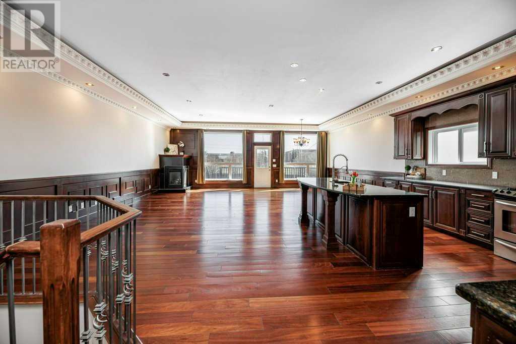 Property at 59 Alexander Crescent image 3