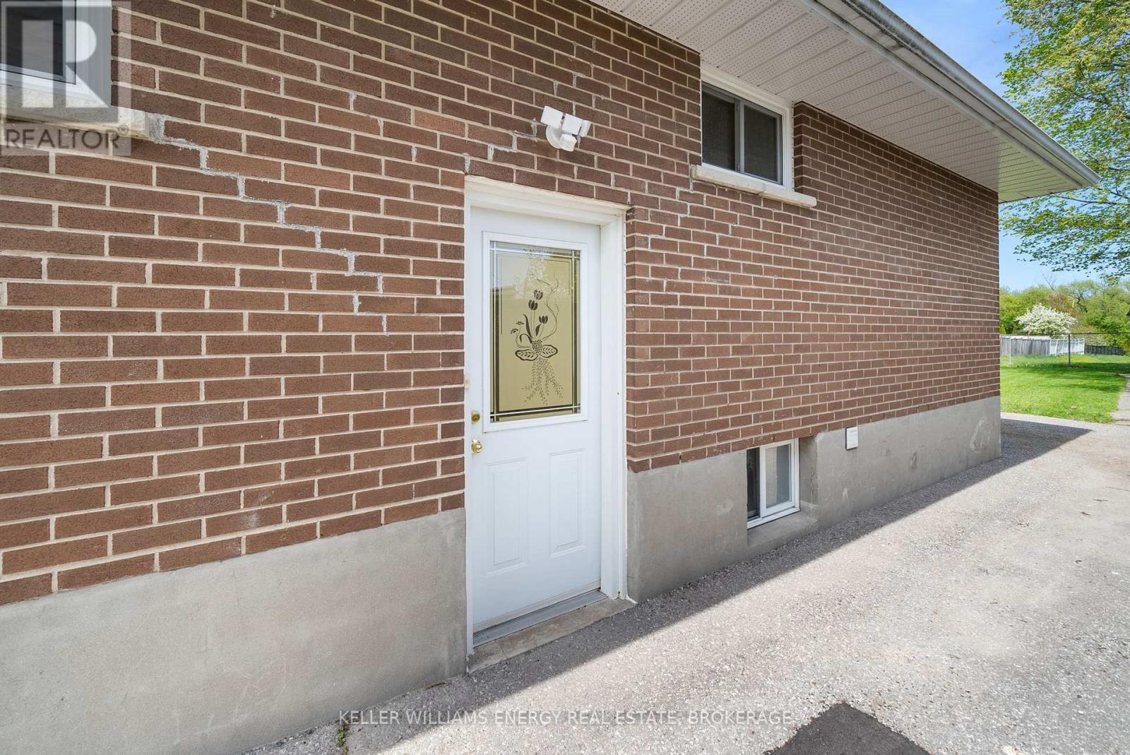 121 Harmony Road S, Oshawa, Ontario  L1H 6T4 - Photo 19 - E12147587