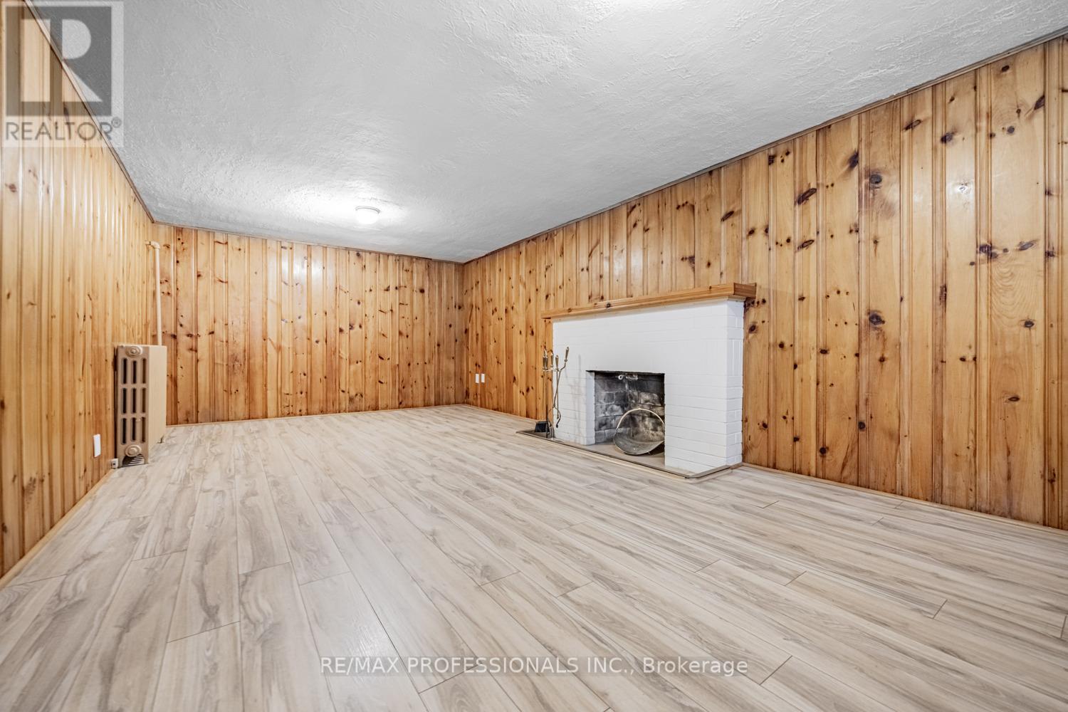 228 The Kingsway, Toronto, Ontario  M9A 3T5 - Photo 33 - W12080485