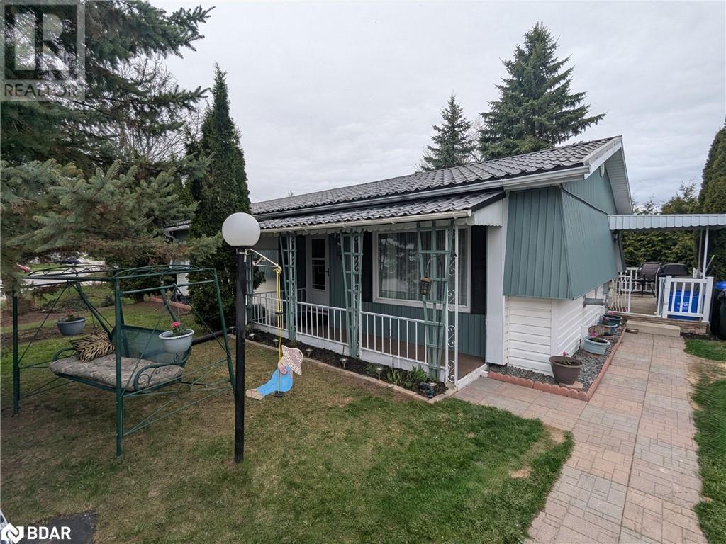 Property at 66 LINDEN Lane image 4