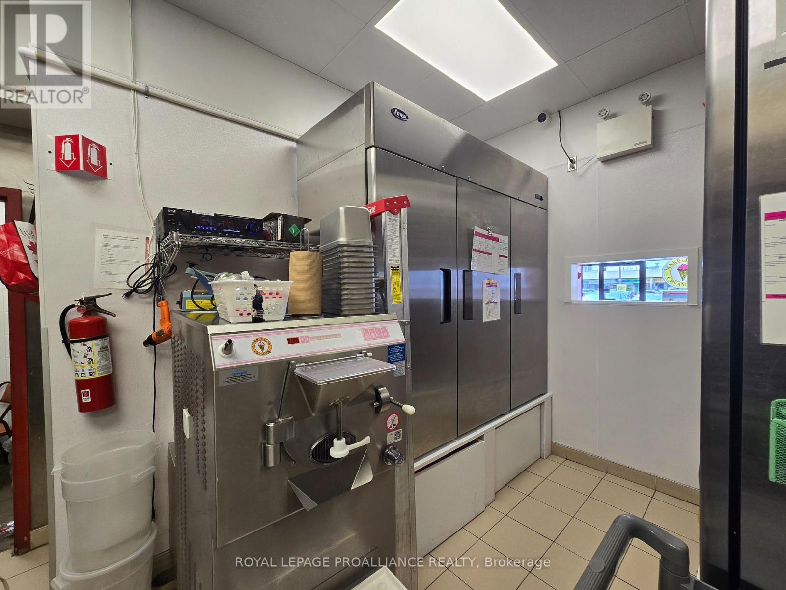 305 North Front Street, Belleville, Ontario  K8P 3C3 - Photo 16 - X12147551